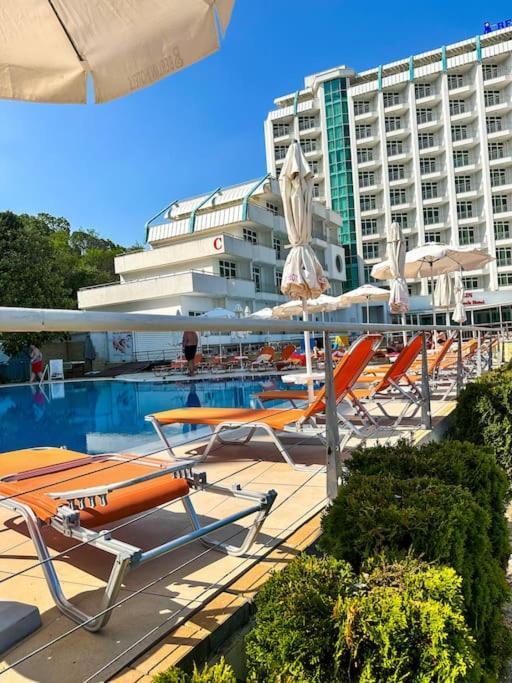 Berlin Golden Beach Romance Golden Sands Bagian luar foto